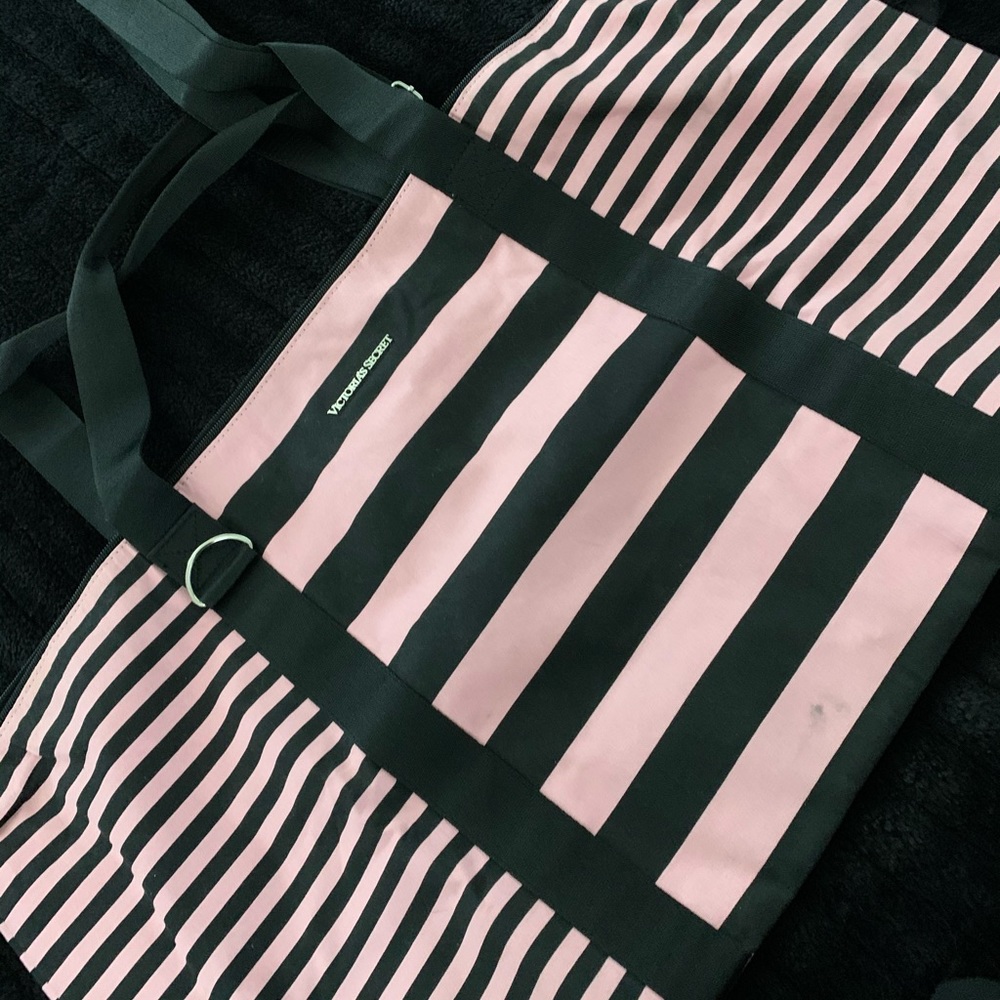 Victoria Secret Duffel bag